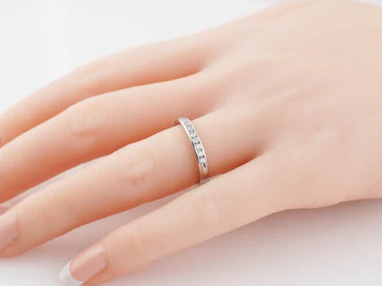 Wedding Band Modern .25cttw Round Brilliant Diamonds in 14k White Gold - Image 4