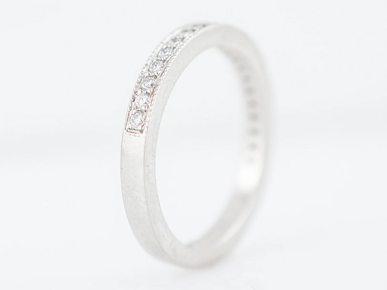 Wedding Band Modern .32 Round Brilliant Diamonds in Platinum - Image 4
