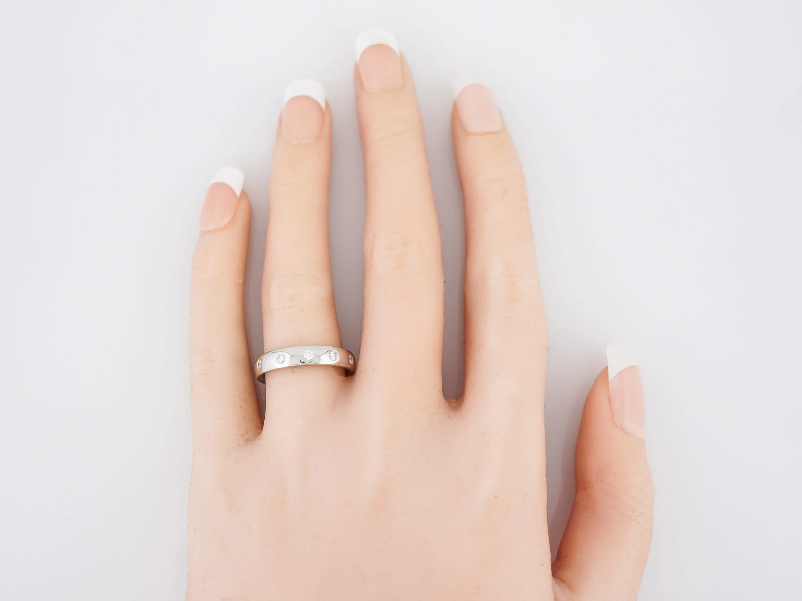 Wedding Band Modern .55 Round Brilliant Cut Diamonds in Platinum - Image 3