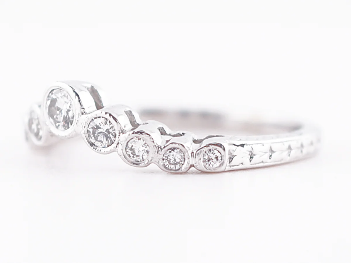 Wedding Band Modern .32 Round Brilliant Cut Diamonds in Platinum - Image 3