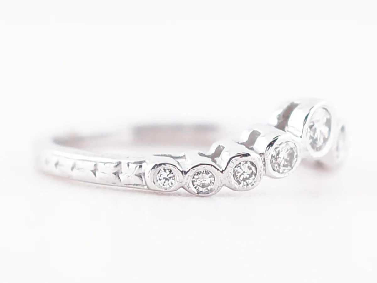 Wedding Band Modern .32 Round Brilliant Cut Diamonds in Platinum - Image 4