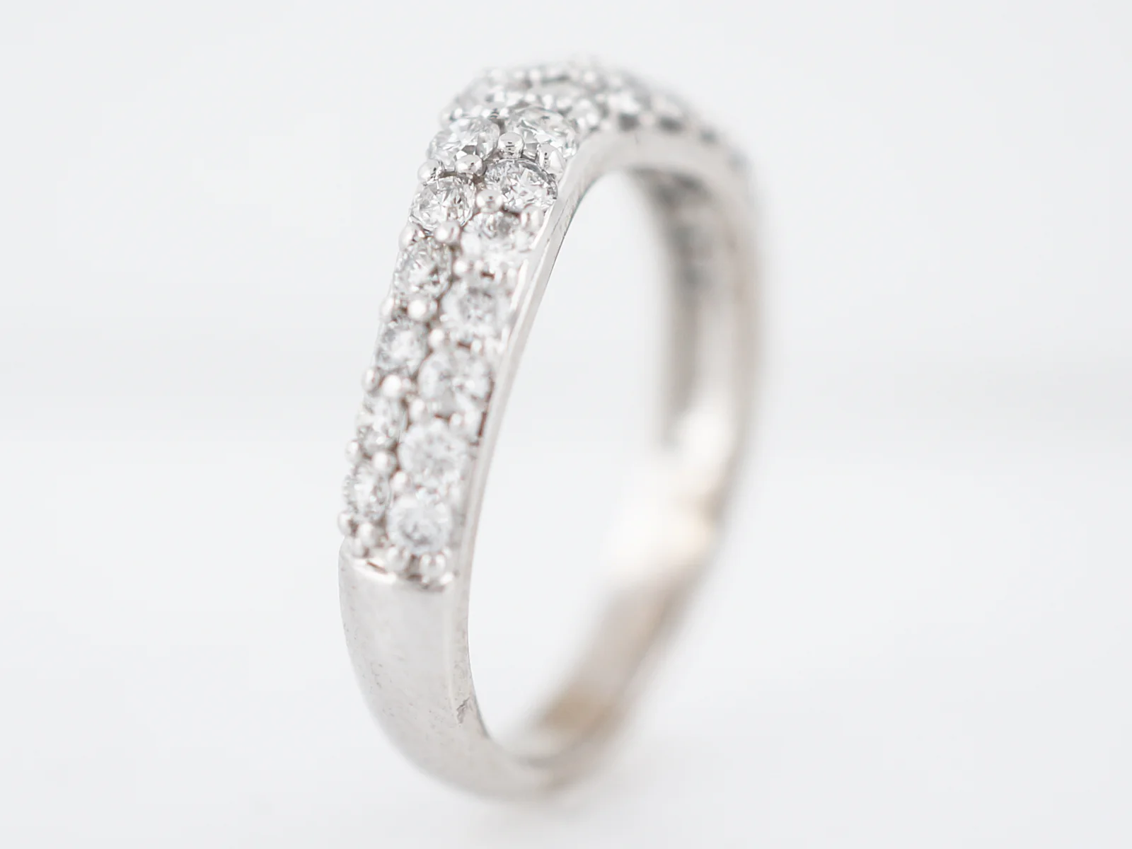 Wedding Band Modern .90 Round Brilliant Cut Diamond in 14K White Gold - Image 5