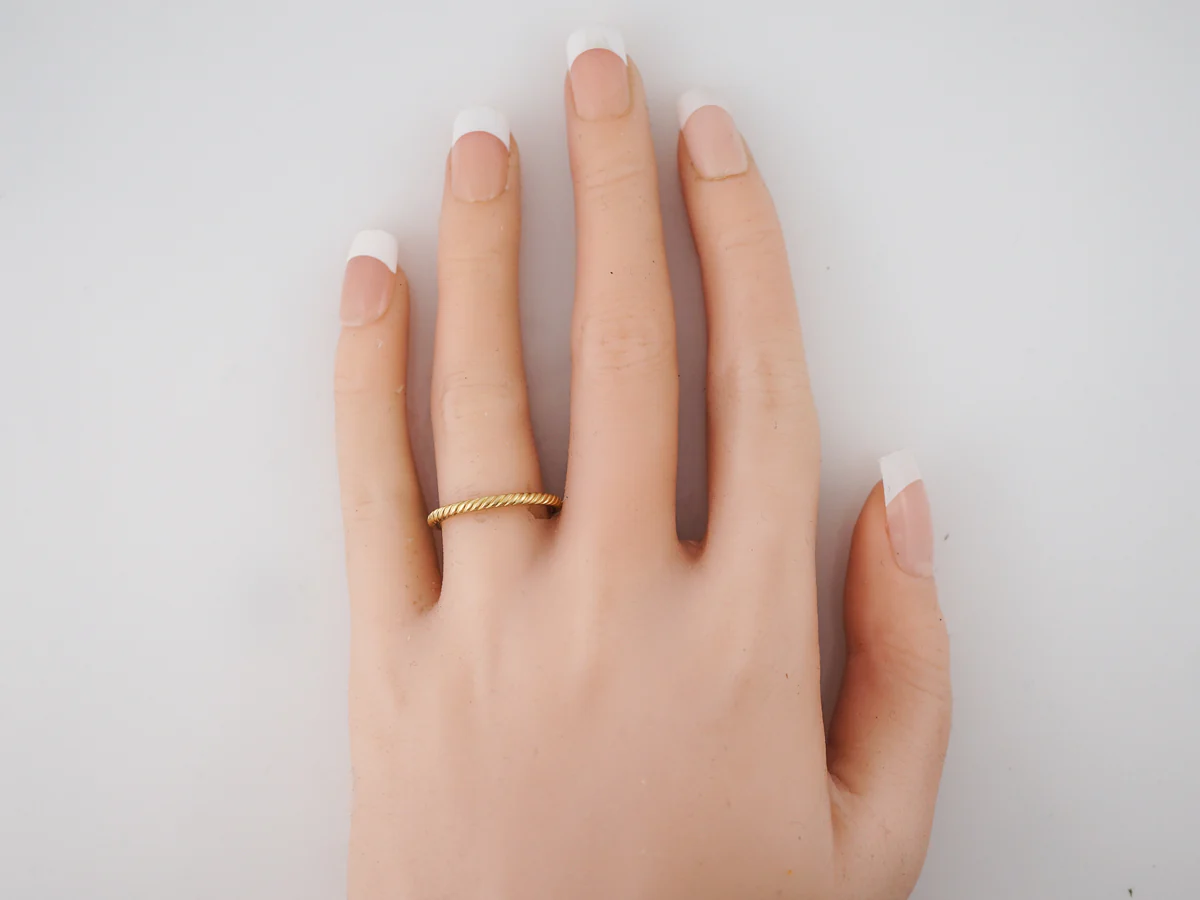 Wedding Band Modern Yurman in 18k Yellow Gold - Image 4