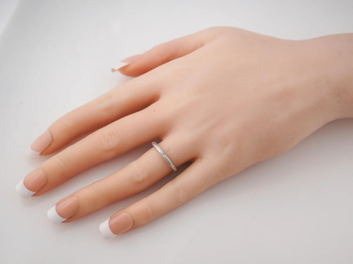 Wedding Band Modern Orange Blossom in Platinum - Image 6