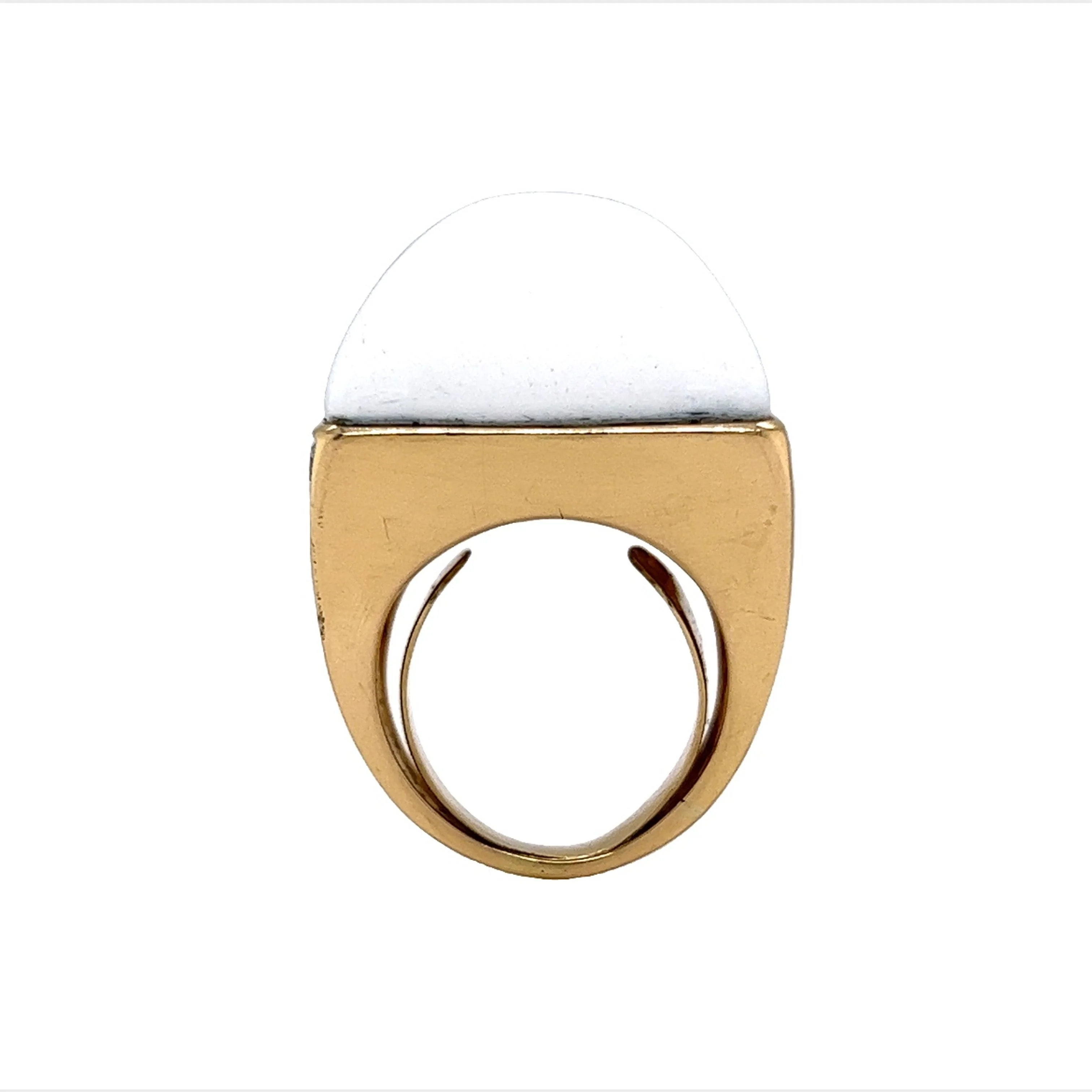 White Agate & Diamond Cocktail Ring in 18k Yellow Gold - Image 4