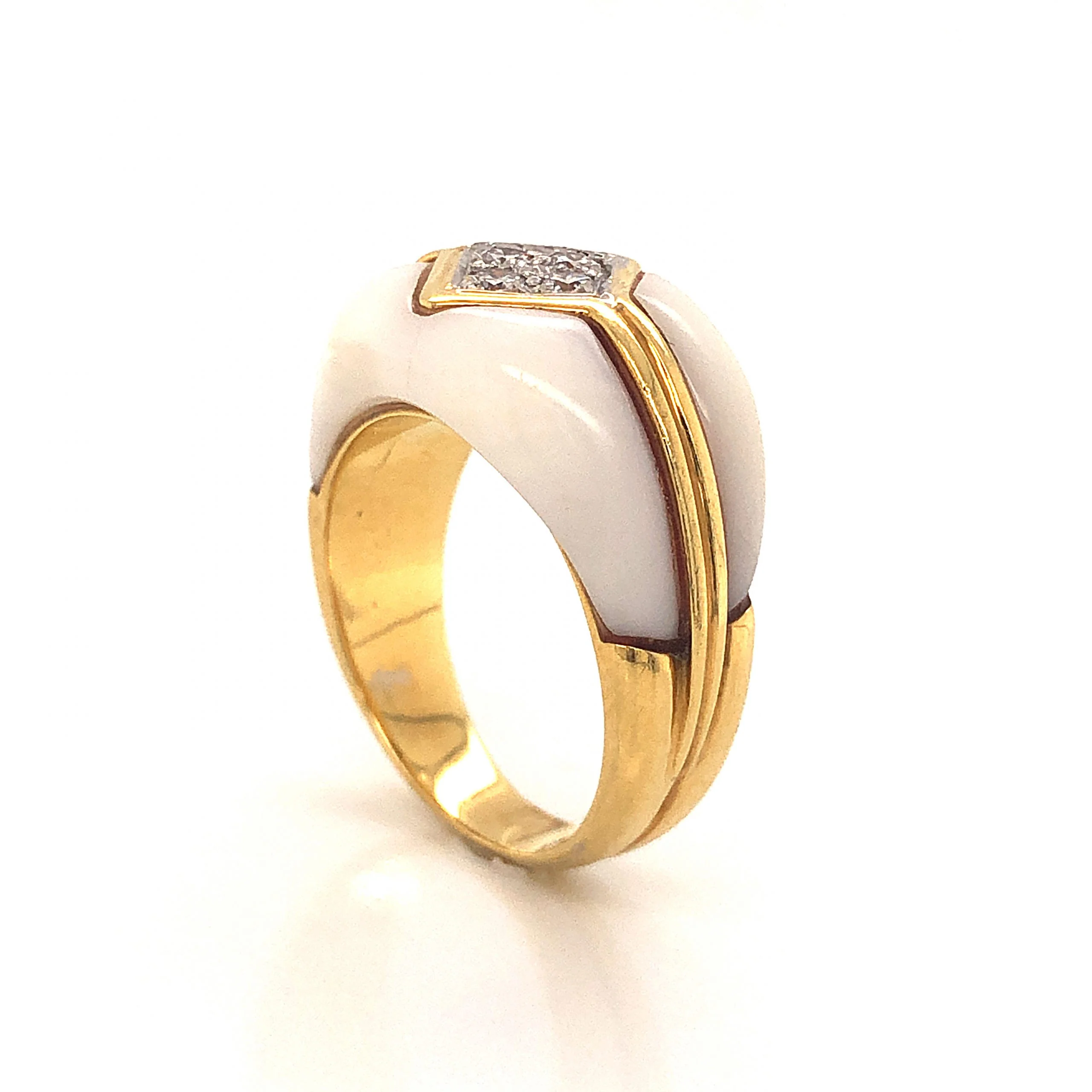 White Coral & Diamond Ring in 18k Yellow Gold - Image 5