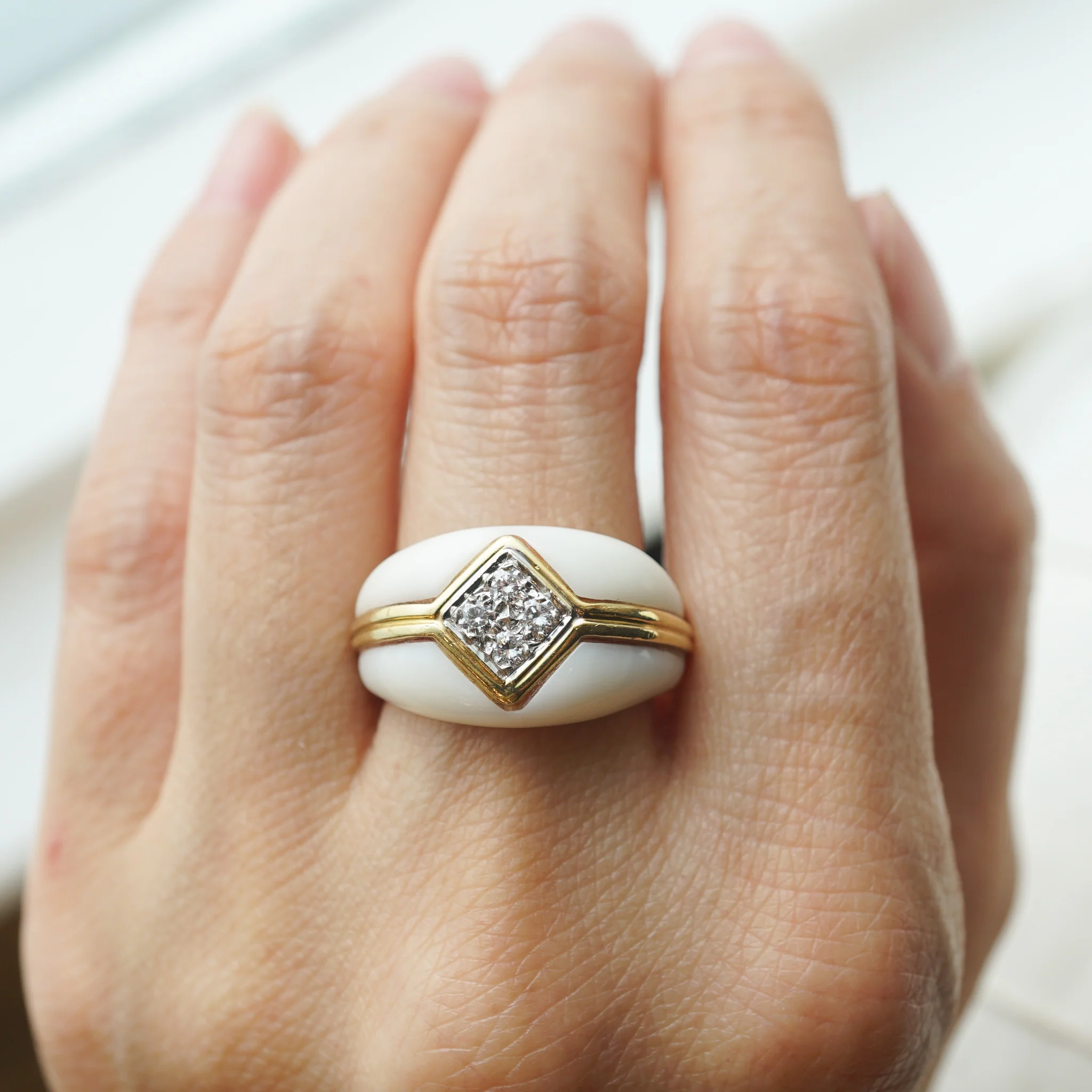 White Coral & Diamond Ring in 18k Yellow Gold - Image 7
