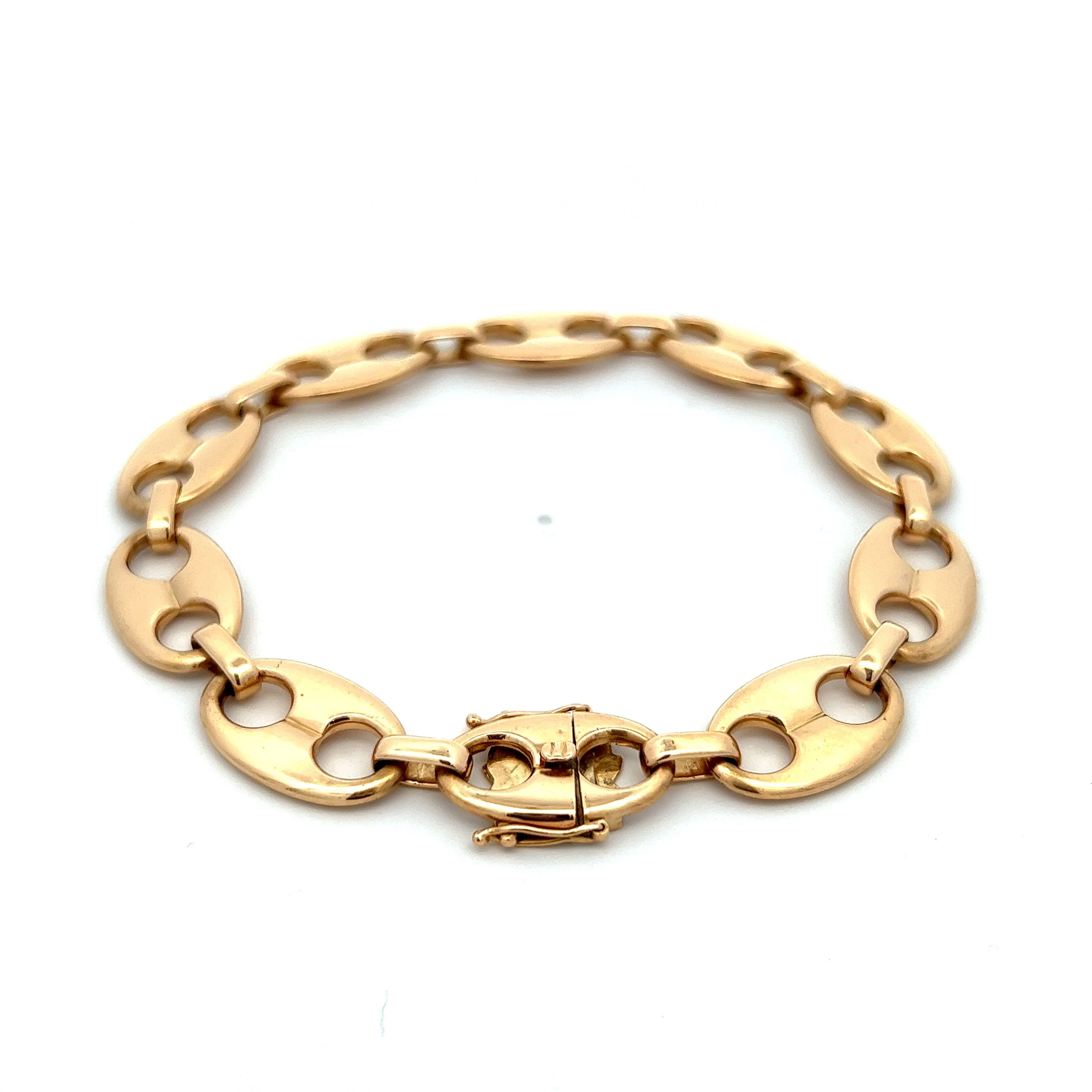 Wide Mariner Link Bracelet in 18k Yellow Gold - Image 4