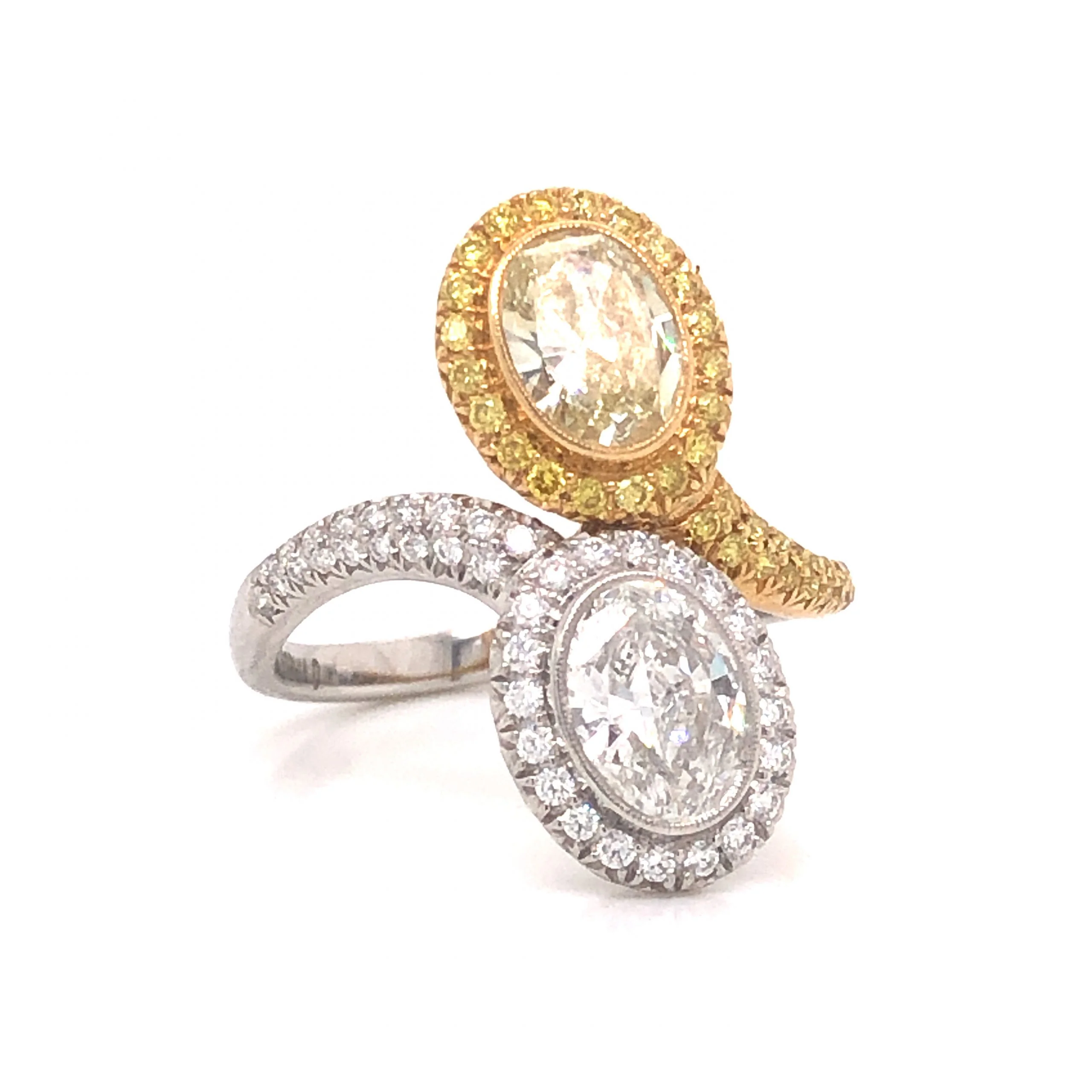 Yellow Diamond Toi Et Moi Ring in 18k Gold & Platinum - Image 3