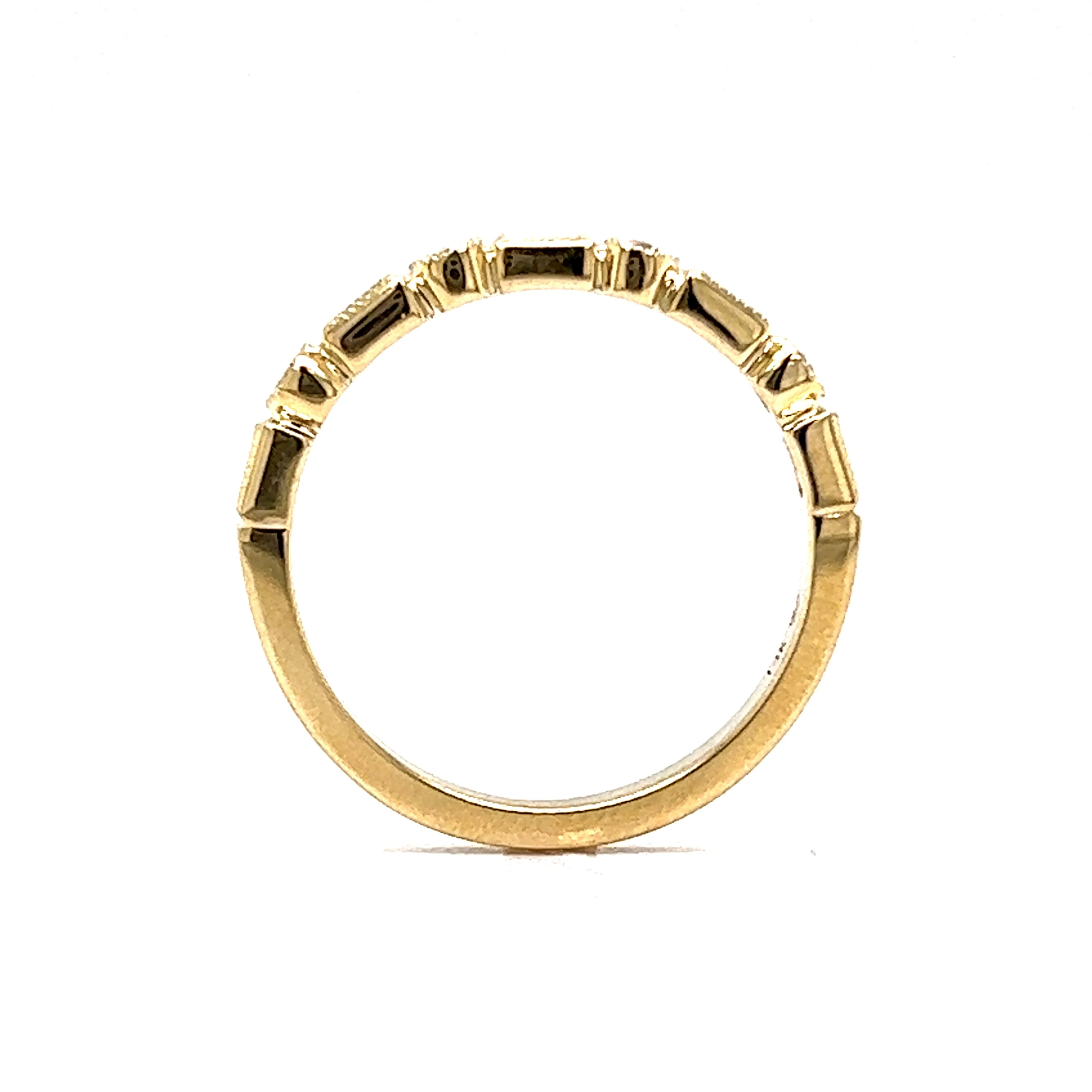 Yellow Gold Baguette Cut Diamond Wedding Band in 14k - Image 4