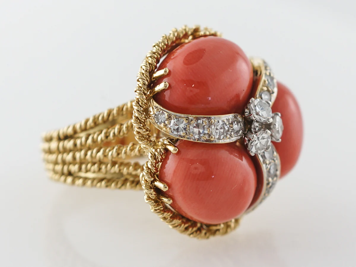 Cabochon Coral & Diamond Ring in 18k Yellow Gold - Image 3