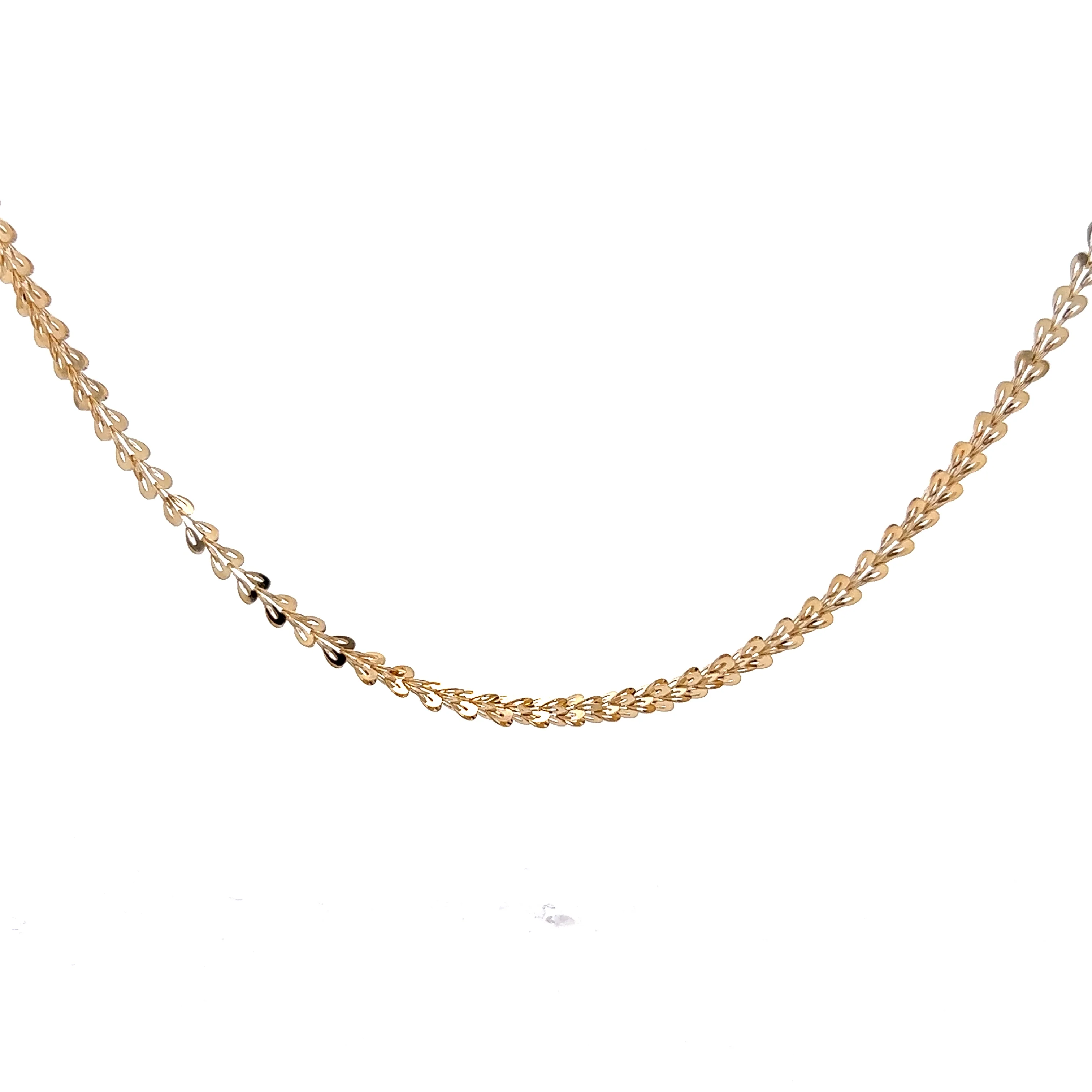 16" Heart Shaped Link Chain Necklace in 14k Yellow Gold