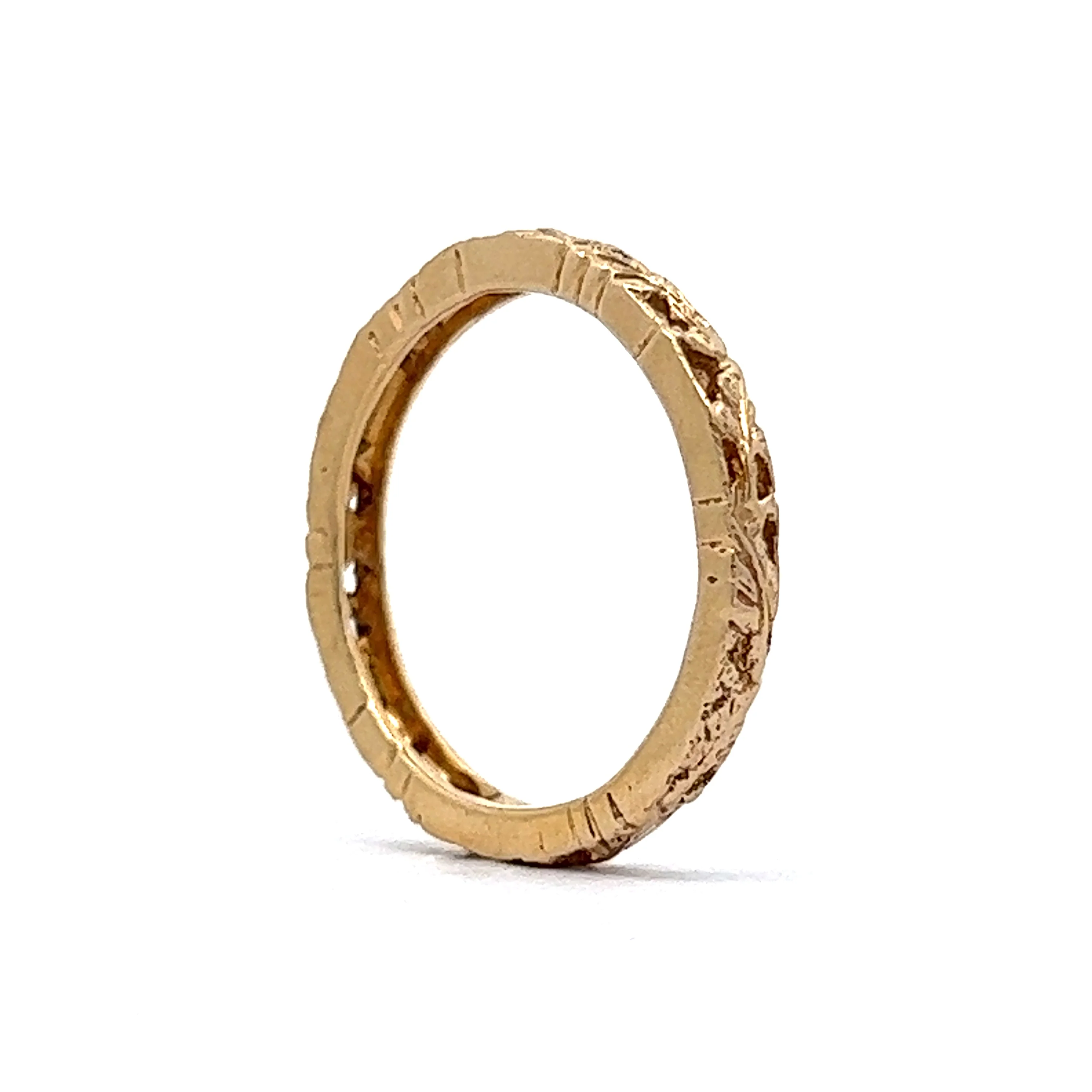 Vintage Art Deco Engraved Leaf Wedding Band in 18k Yellow Gold - Image 5